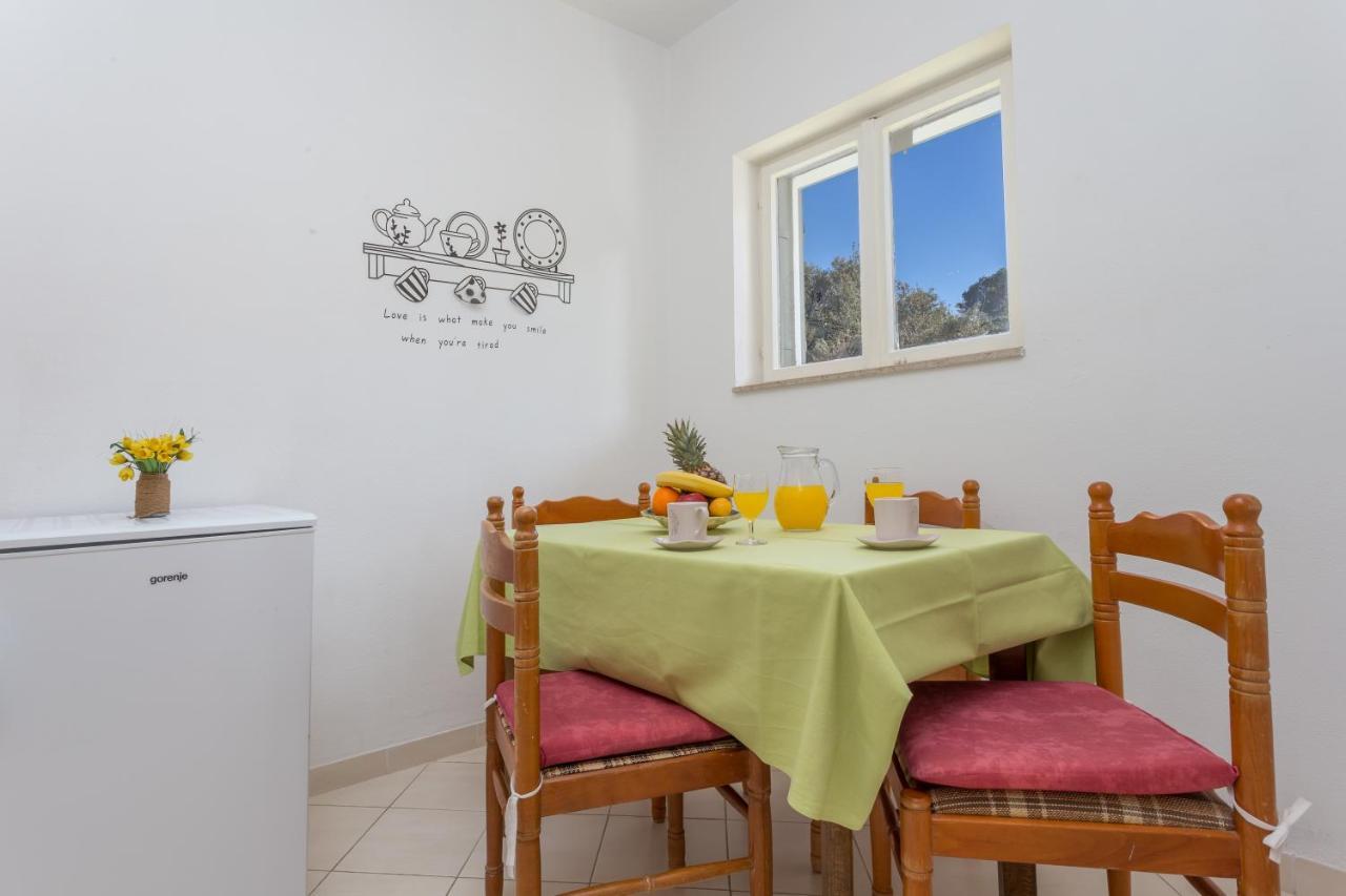 Apartments Marija Bibic Hvar Town Buitenkant foto